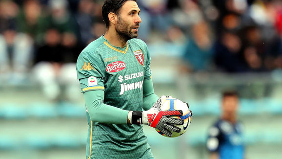 《潜水员戴夫》×《如龙》联动DLC《一番的假日》现已上线，游戏本体正以史低价格进行折扣