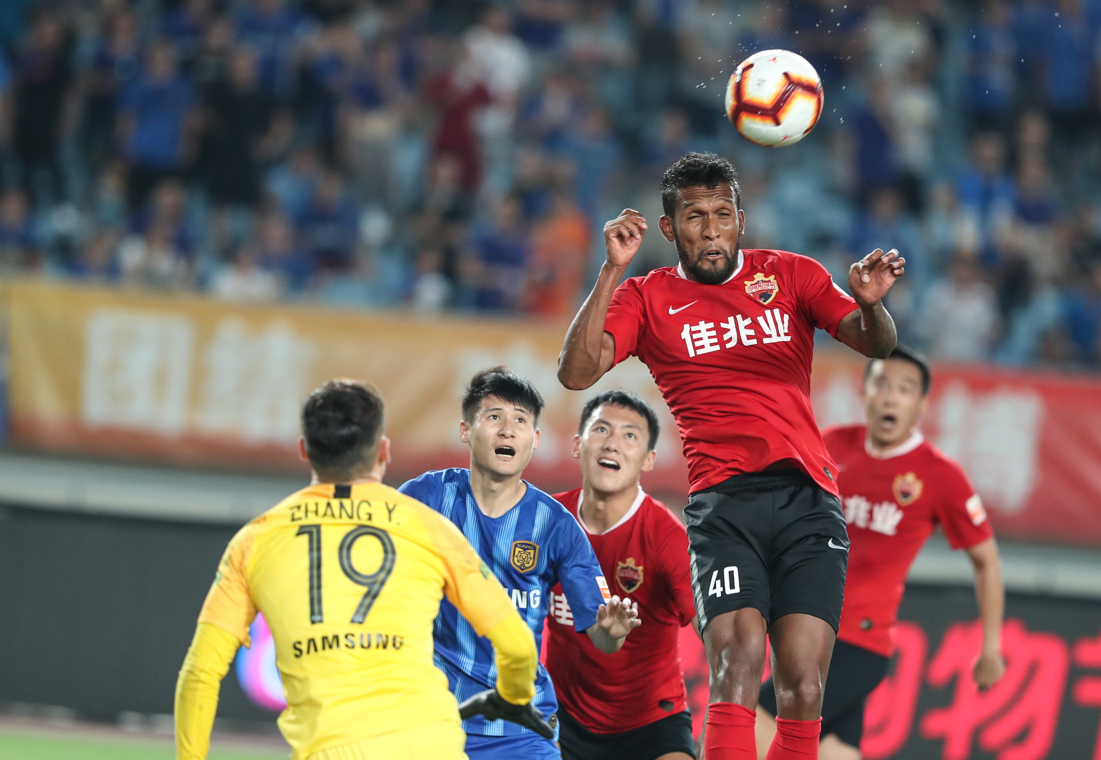 91-107！詹姆斯缺阵湖人三连胜终结，东契奇三双难改败局