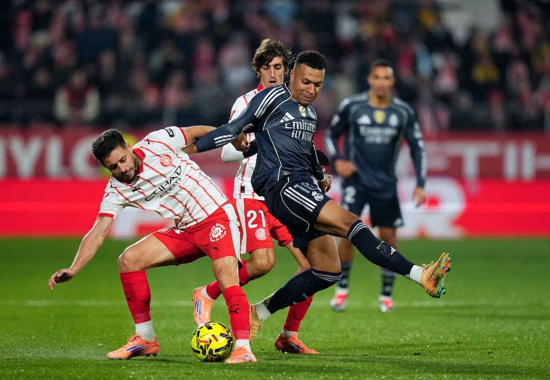 樊振东横扫奥恰洛夫夺冠