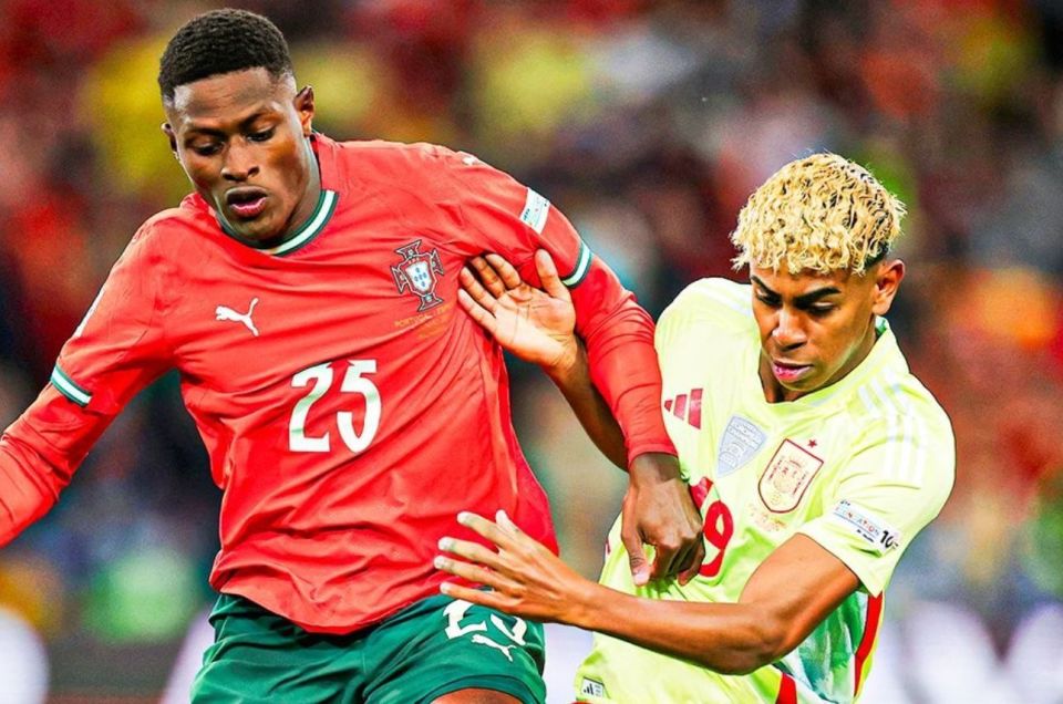 《最终幻想15》删减内容曝光：诺克提斯情绪崩溃 殴打帝国士兵！