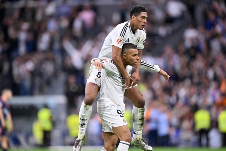 2500万超值？4万球迷骂声中，新援6次神扑拯救巴萨！弑旧主获MVP