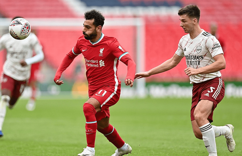 [图]库里31+7+7字母哥空砍34+10+5 勇士力擒雄鹿